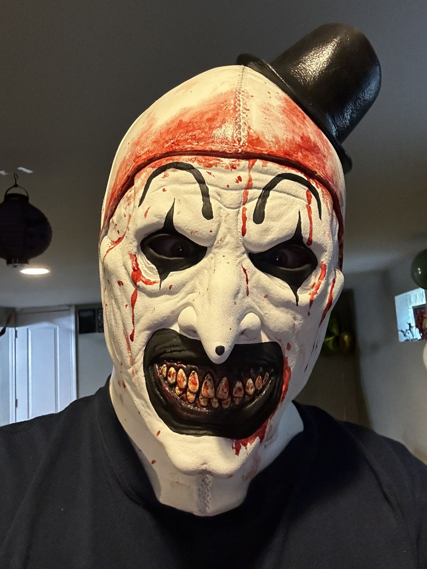TERRIFIER- Art the Clown Mask (Trick Or Treat Studio) REHAUL