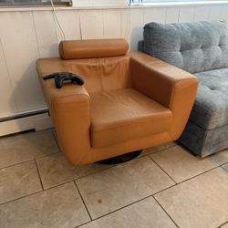Leather Lounge Chair