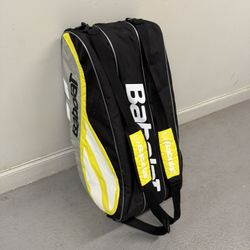 BABOLAT 6 Racquet Bag Backpack. Up to 6 tennis racquets (Good condition) PICK UP IN CORNELIUS