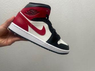 Women’s Air Jordan 1 Mid