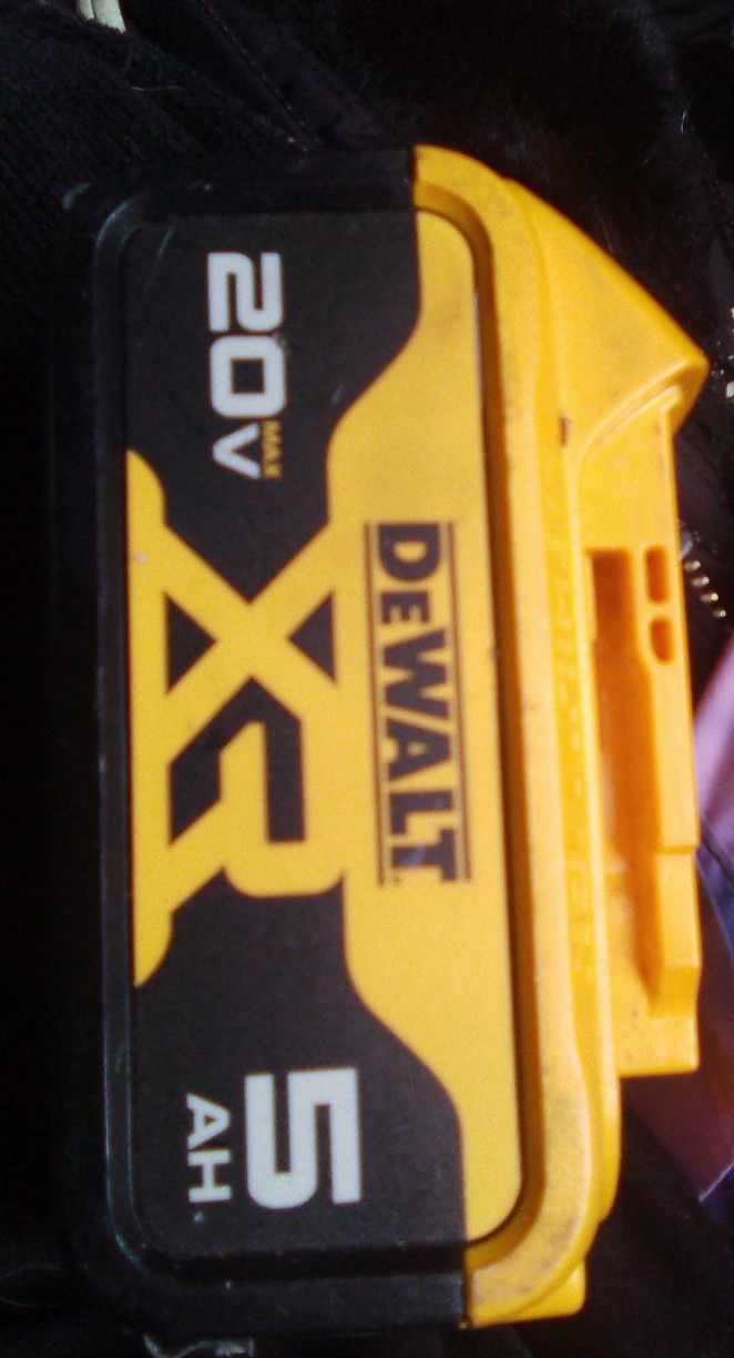 Dewalt XR 20V max 5ah Battery