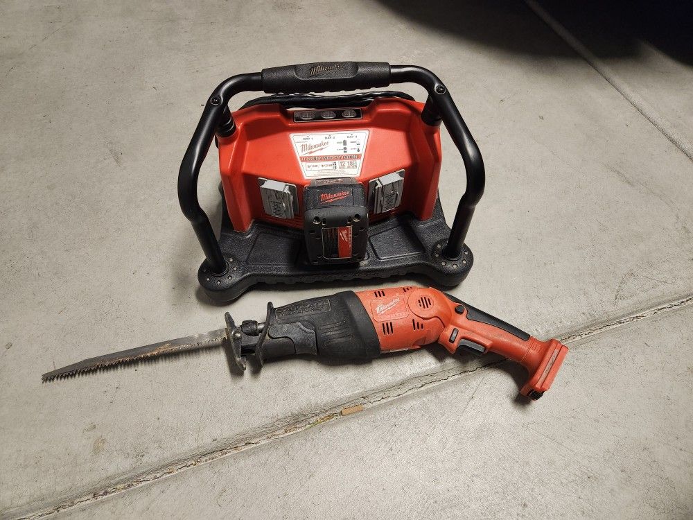 Milwaukee Sawzall The Hatchet, 18v Battery And 3 Terminal Li-ion Nicd Multi Bay Charger