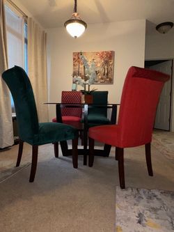 Beautiful 5-Piece Round Glass Dining Set – $250 OBO