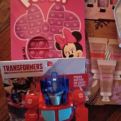Toys And Gift Sets 