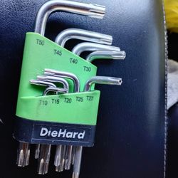 9 Piece Short Arm Star Key