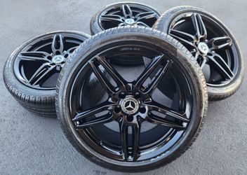 19" Mercedes Benz E-class New Gloss Black OEM Wheels And Tires