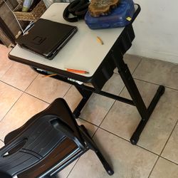 Kids Desk And Chair