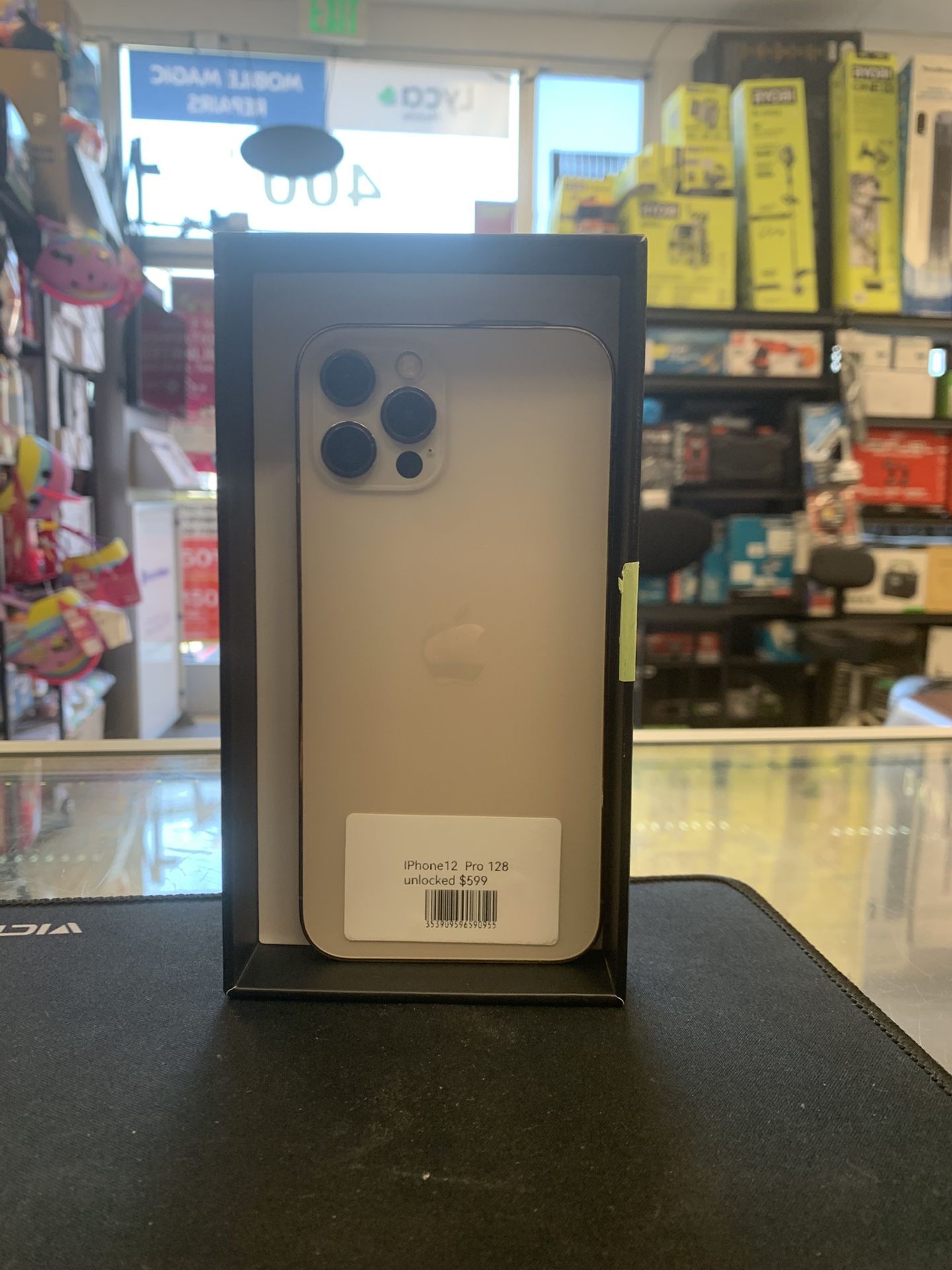 iPhone 12 Pro 128 (unlocked)