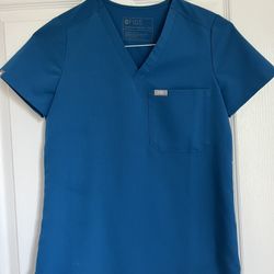 FIGS Scrub Top