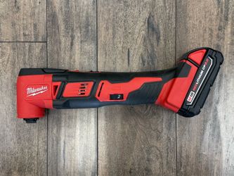 Milwaukee 2626-20 M18 Cordless Oscillating Multi-Tool
