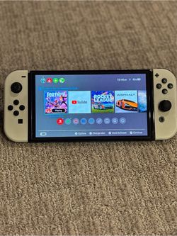 Nintendo Switch OLED – White – Excellent Condition 🎮