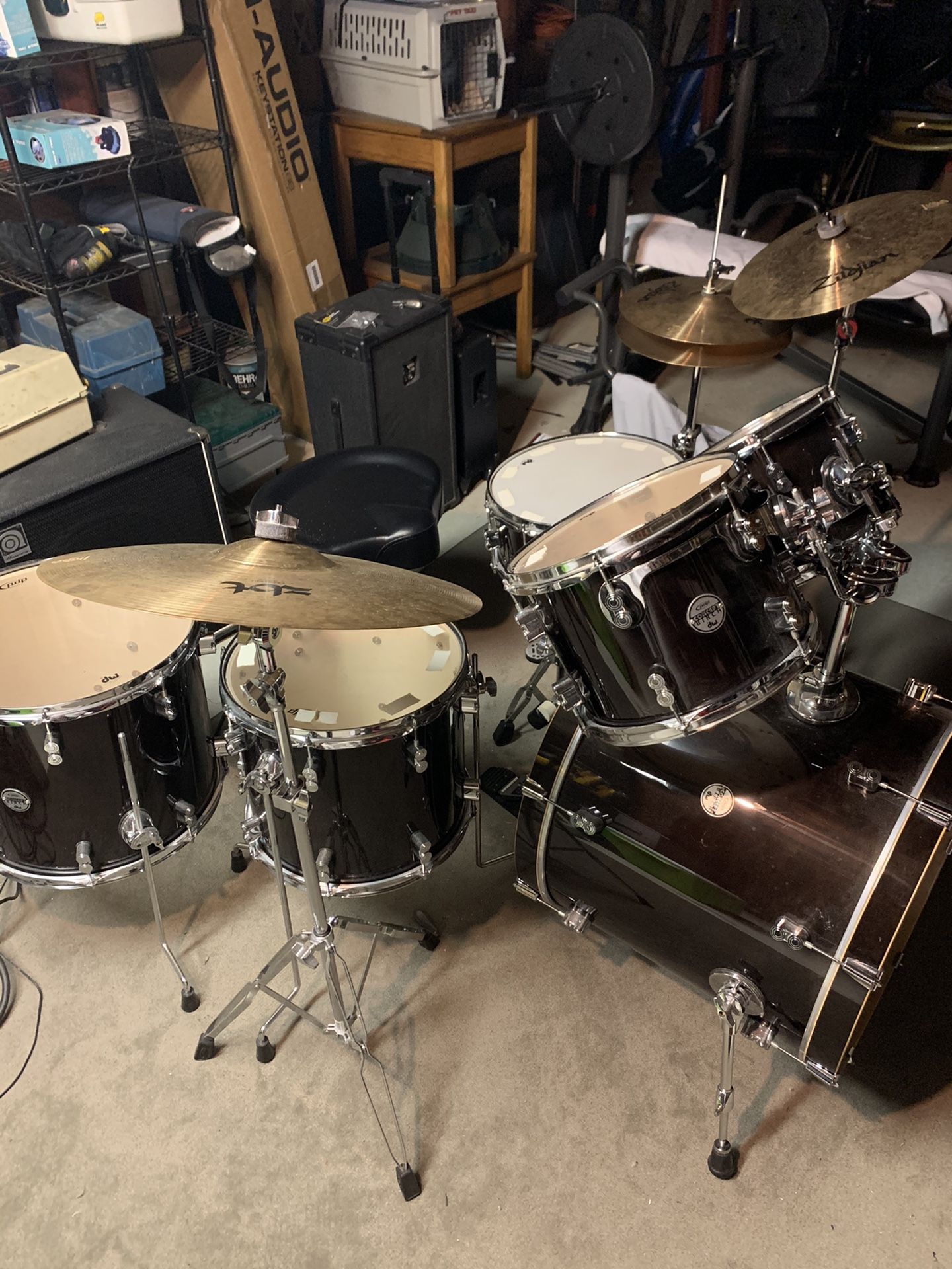 PDP Drumset 4 Toms with 3 piece Zildjian ZBT Cymbal Set