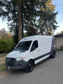 2021 Mercedes Benz sprinter