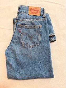 Levi’s super Low size 24