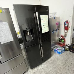 SAMSUNG SMART TOUCH SCREEN REFRIGERATOR