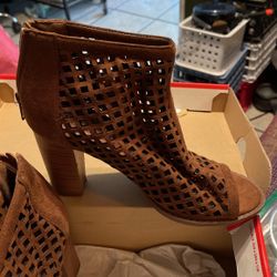 Heel Shoes Size 8