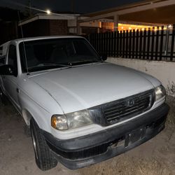 2000 Mazda B-Series Pickup