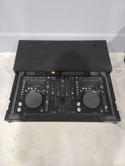 Pioneer DJ DDJ-S1 Digital DJ controller