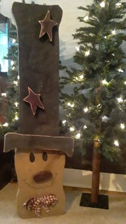 NICE 3 foot 9 inch SNOWMAN DECOR