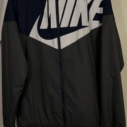 Nike Windbreaker Hoodie 
