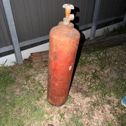 Red Hydrogen Tank Cylinder Gas