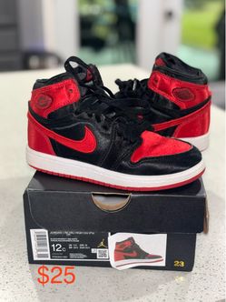 Air Jordan 1 Retro High OG Bred Satin Kids Size 12C