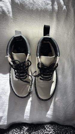 Dr. Martens 939 White Leather Boots – Size 7