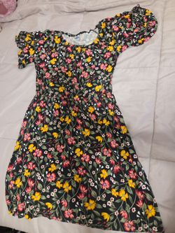 Girls size 6/7 Old Navy