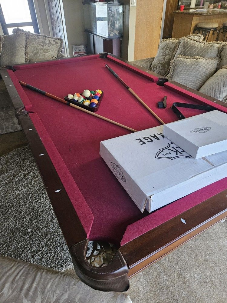 8 Foot Brunswick Pool Table 
