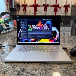 ASUS ROG Zephyrus G16 Laptop
GU605CX Ultra 9 285HX RTX 5070TI
32GB 6TB