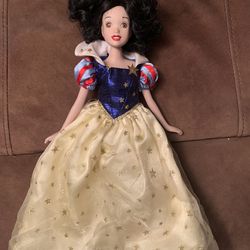 Snow white Doll