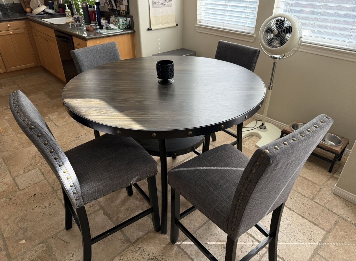 Dining Table Set