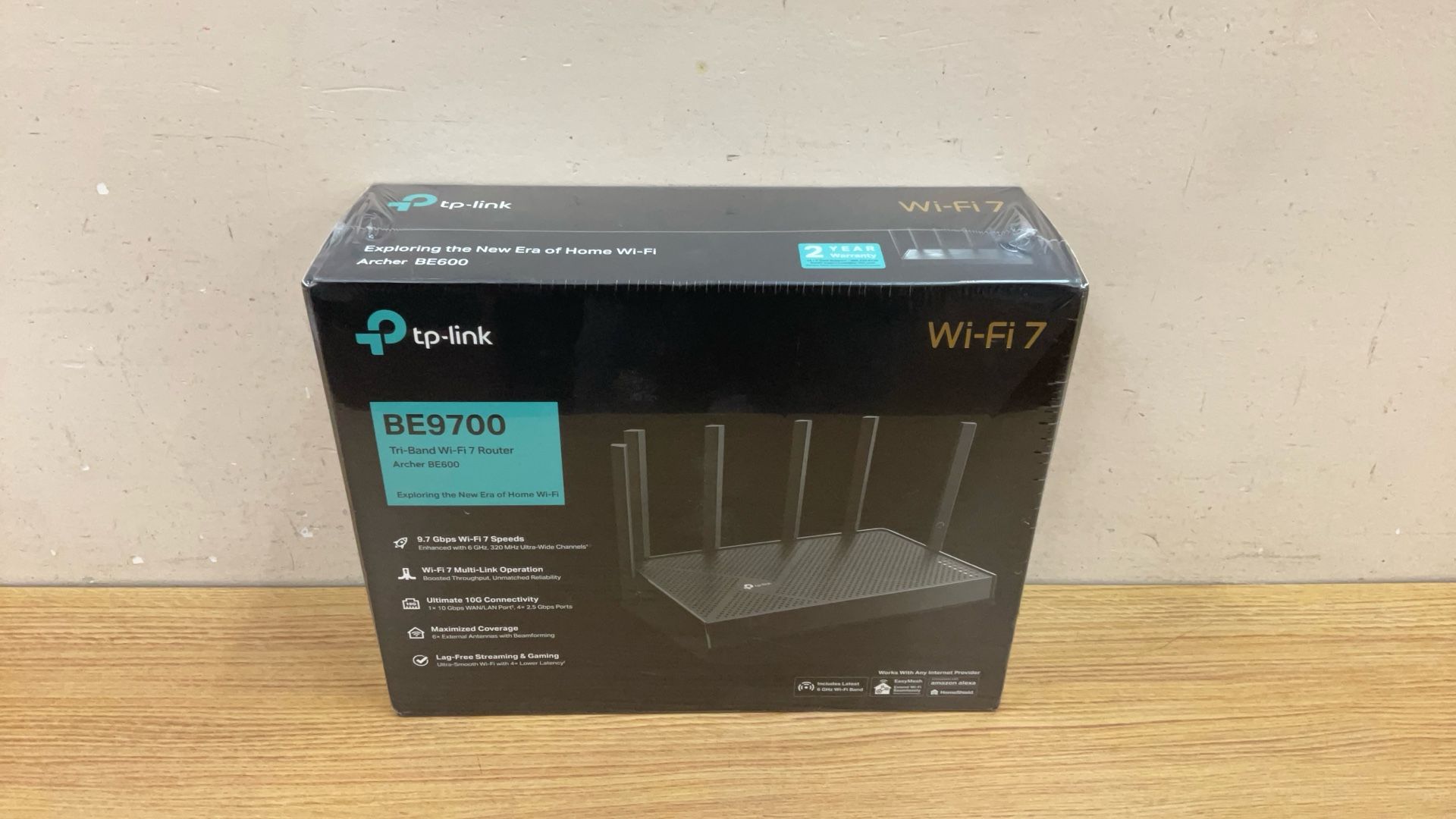 TP-LINK BE9700 TRI-BAND WIFI 7 ROUTER .