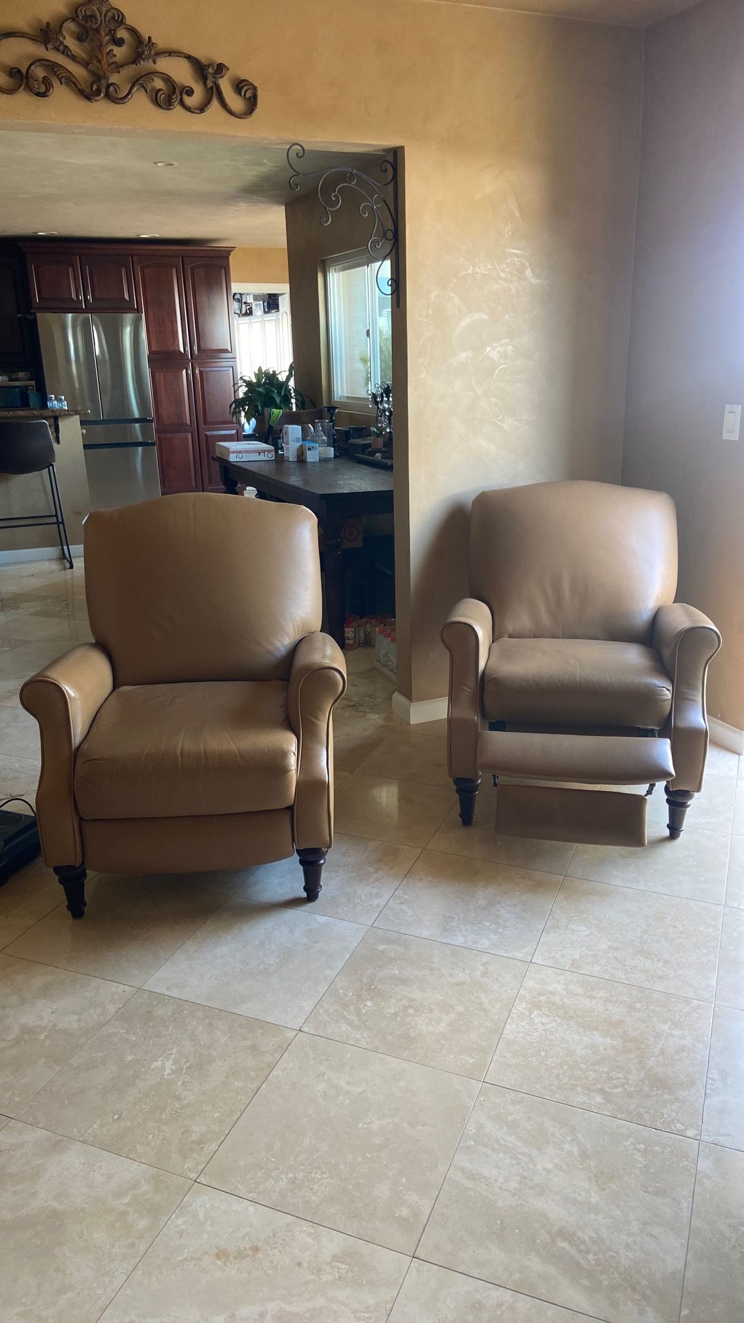 Leather Recliner Chairs 