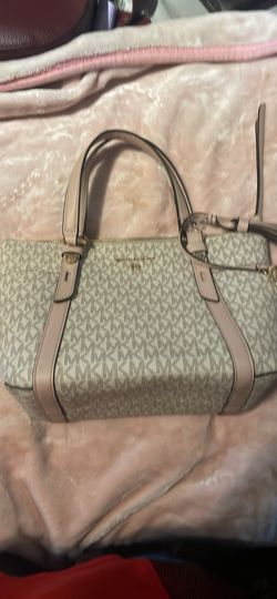 Micheal kors purse