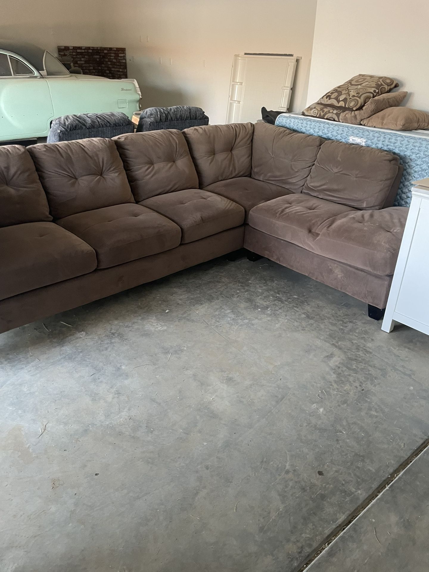 Couch / Sofa