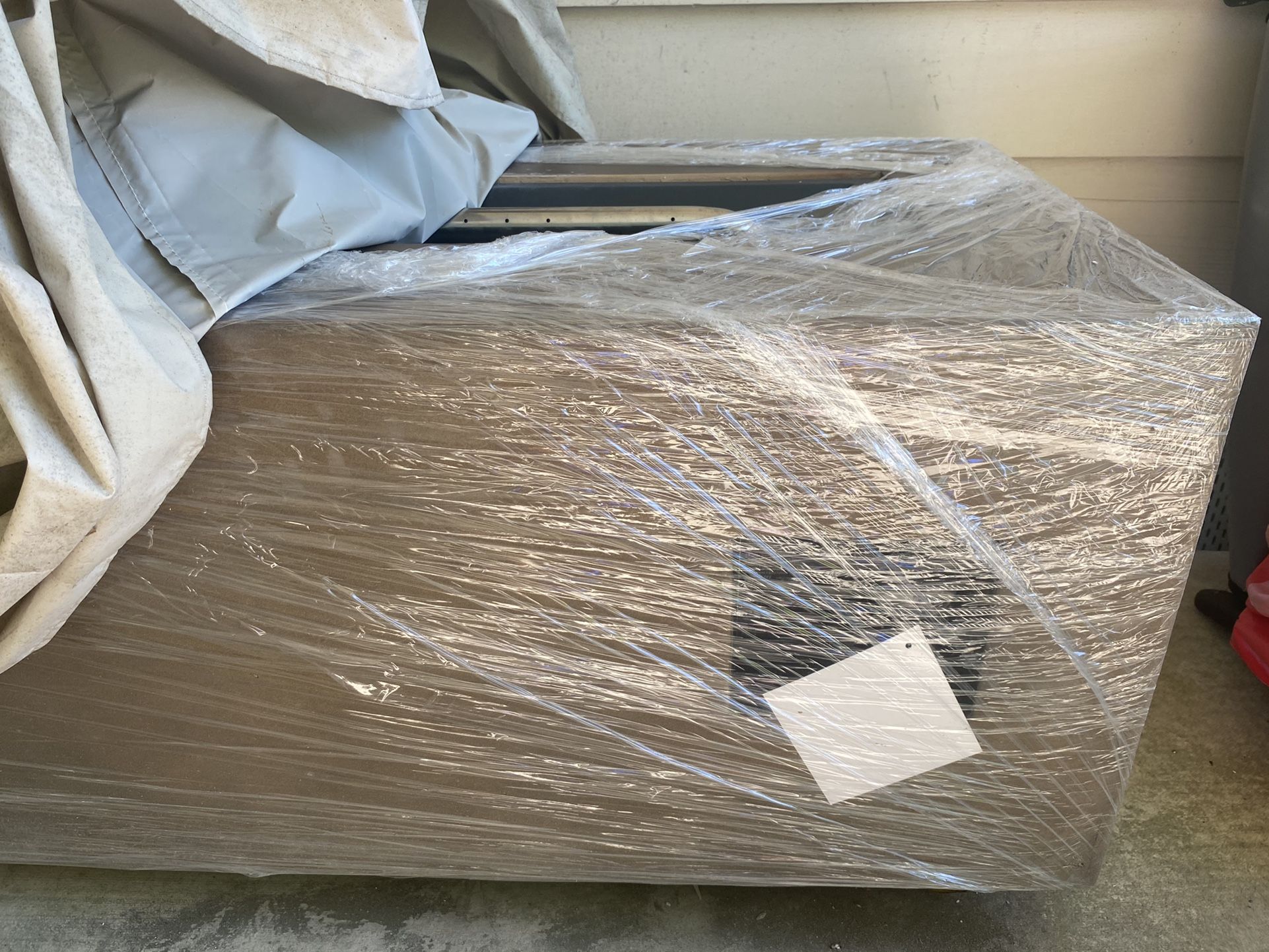 48” Gas Fire pit BRAND NEW