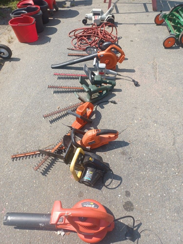 Electric Hedge Trimmers