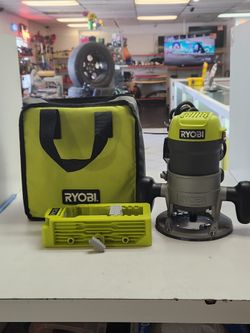 Ryobi Fixed Base Router with Carrying Bag