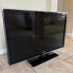Samsung 40” TV