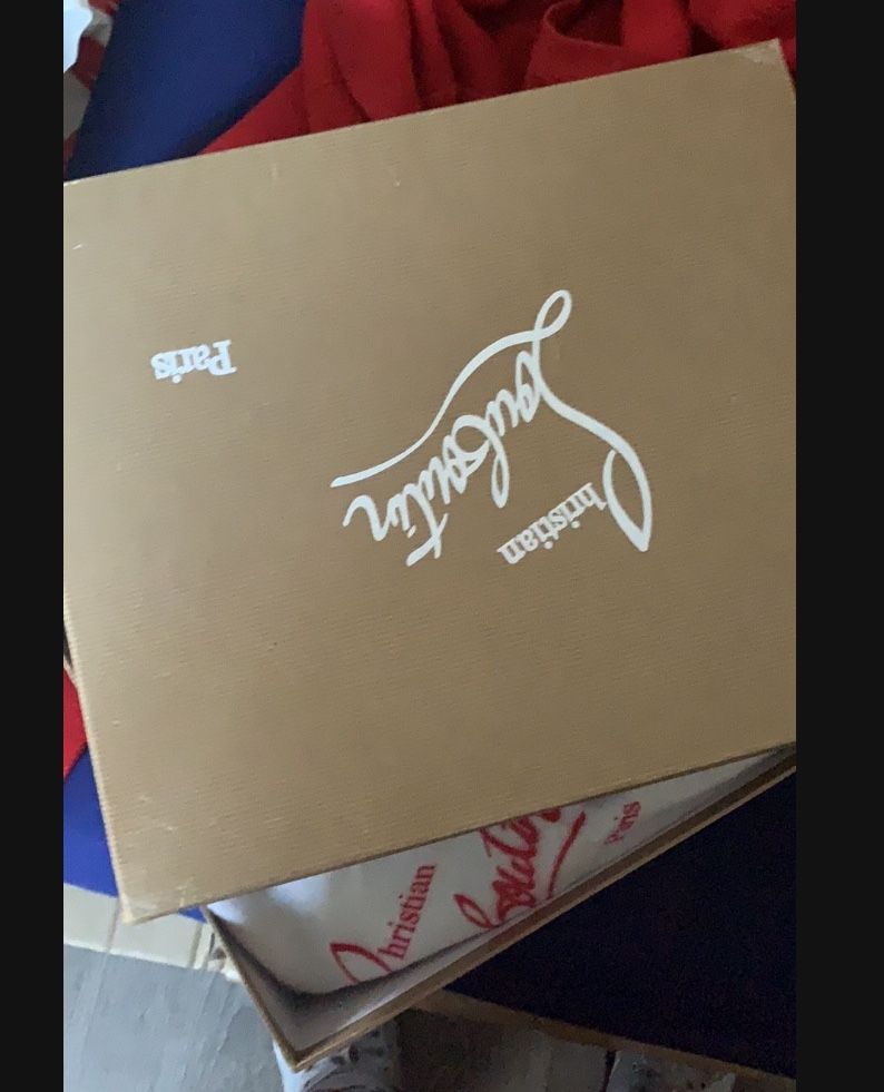 Red bottoms Christian louboutin size Euro 45/11men’s