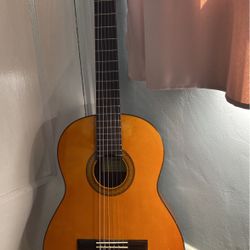 Yamaha Acoustic Guitar 