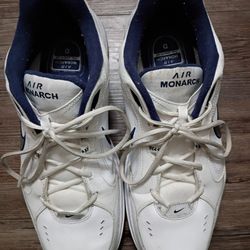 MEN'S NIKE AIR MONARCH WHITE AND BLACK SNEAKERS FOR SALE SIZE 15. $25 