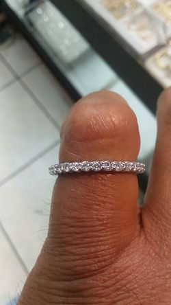 14k white gold ETERNITY RING 1.6 grams 1.50 ct vs Diamonds