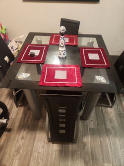 Comedor de 4 sillas