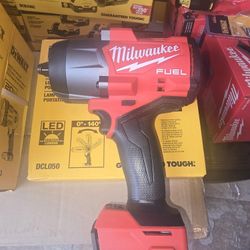 Milwaukee
M18 FUEL 18V Lithium-Ion Brushless Cordless 1/2 in. Impact Model #2967-20 (Bare Tool-Only) NO BOX