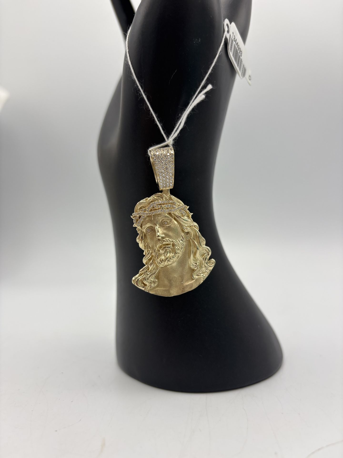 14kt Jesus Pendant