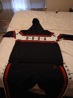 Jordan sweatsuite