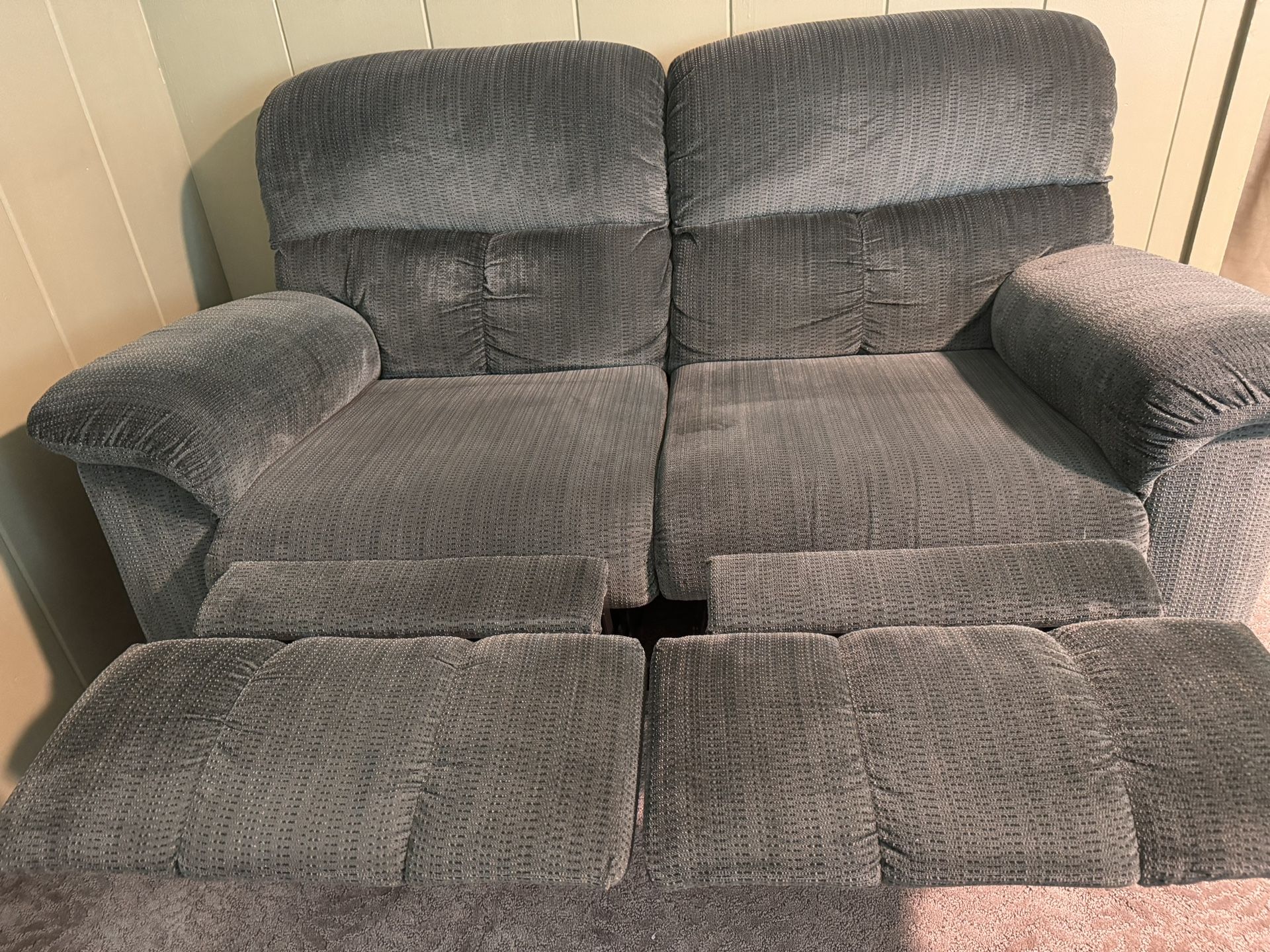 Loveseat Recliner 