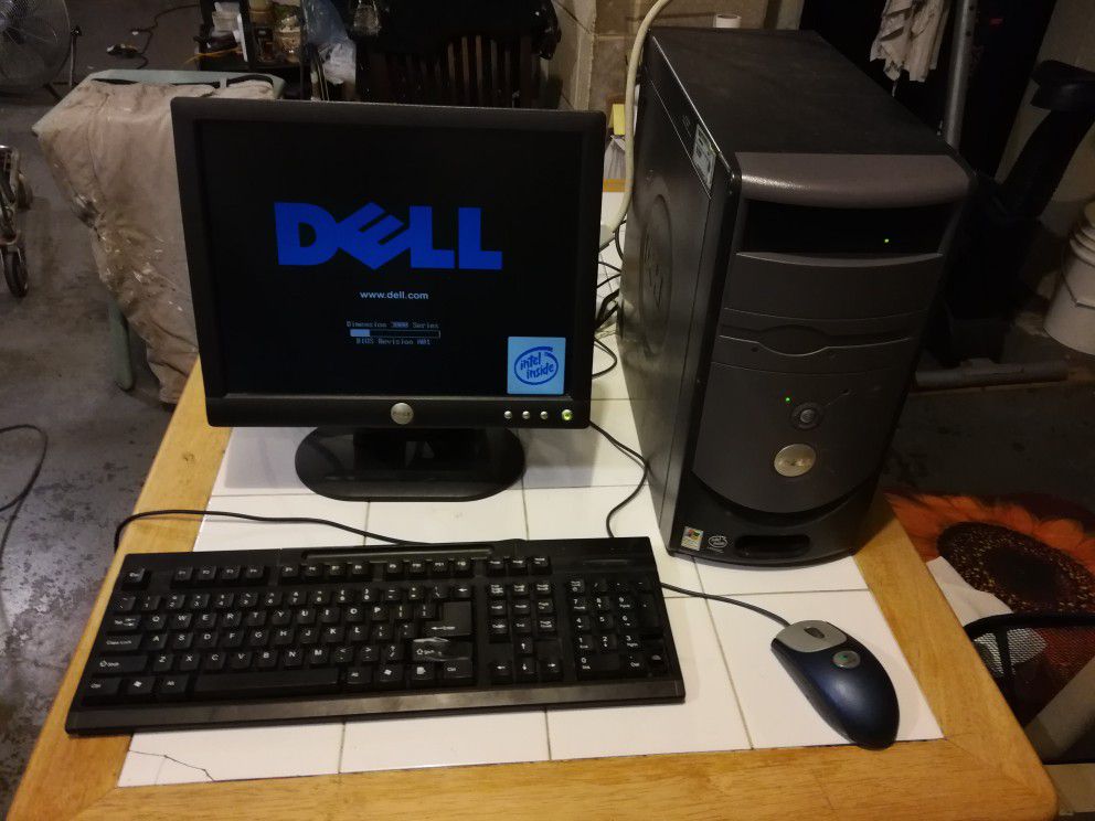 Dell Dimension 3000 computer with monitor